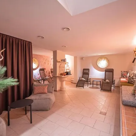 Hotel Condor-2