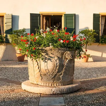 Hotel Donna Lucia-3