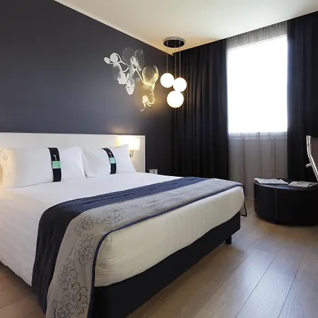 Holiday Inn Milan Nord Zara By Ihg-2