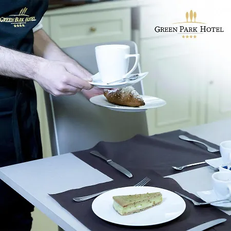 Green Park Hotel-3