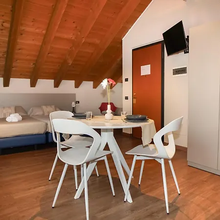 Bnbook Expo Residence Rho-3
