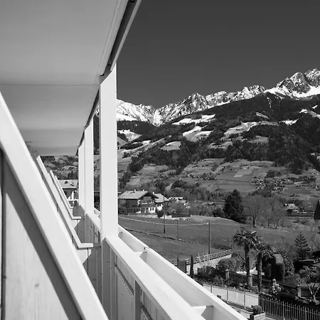 Garni-Hotel Mir.Es-2