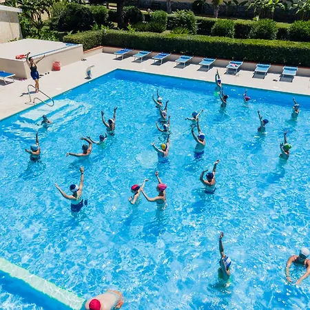 Hotel Villaggio Roller Club-3