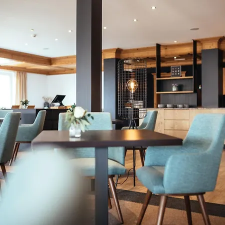 Hilburger Hotel-3