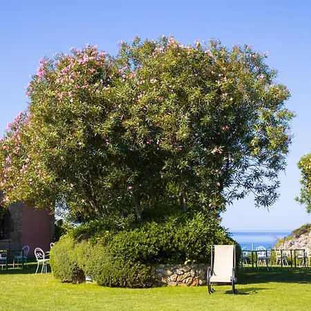 Hotel Capo D'Uomo-2