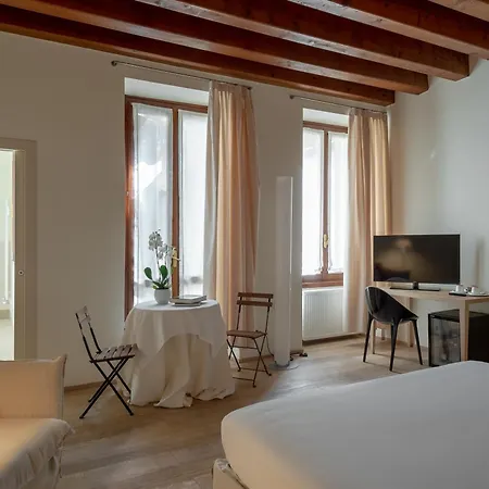 Massimago Wine Suites-2