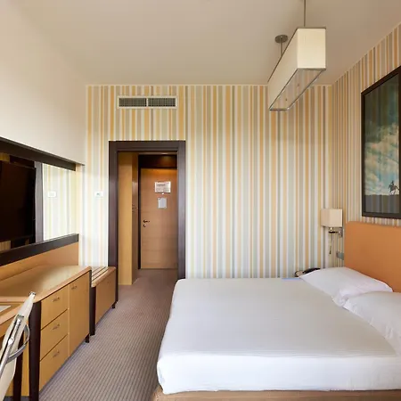 Unahotels Varese-2