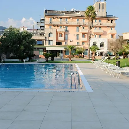 Hotel Capital-3