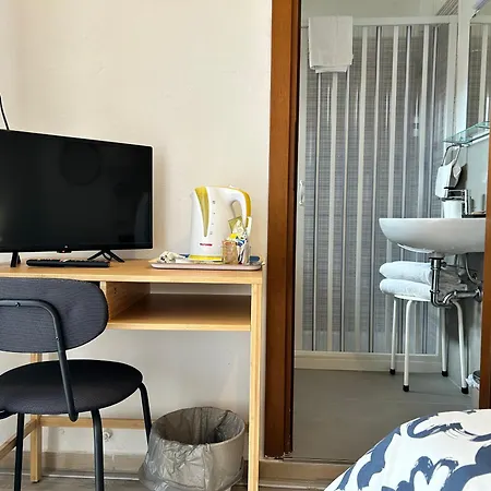 Hotel Cecile-3