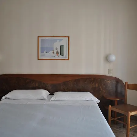 Hotel Cecile-3