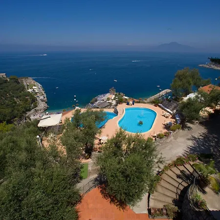 Villaggio Villa Lubrense-2