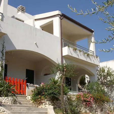 Baia Degli Aranci Suite & Apartments-2