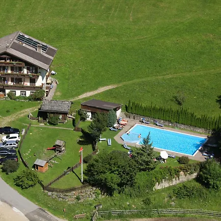 Pension Gasthof Haselstaude-3