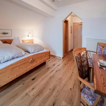 Landhotel Gasthof Zum Löwen-3
