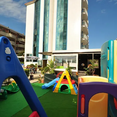 Hotel Ambassador-3