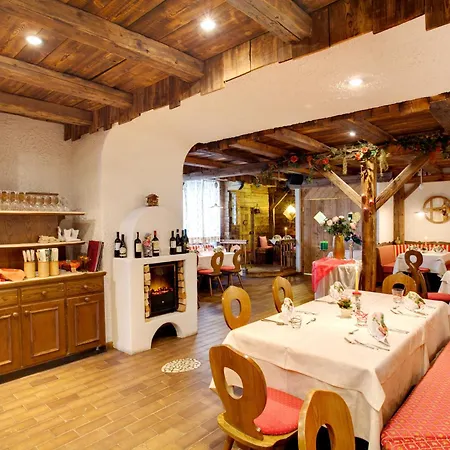 Hotel Castel Latemar-3