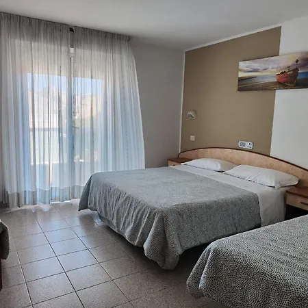 Hotel Villa Lina-2