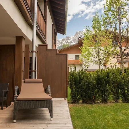 Zin Senfter Residence-3