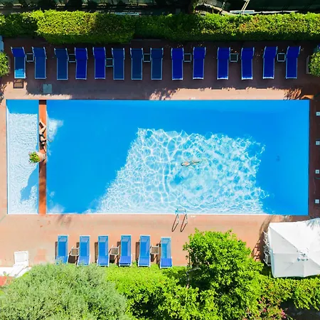 Hotel Central Wellness-3