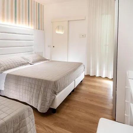 Hotel Albatros-3