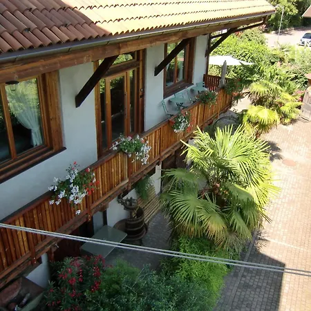 Neuprantl Apartments-2
