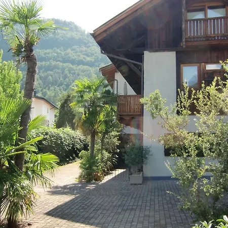 Neuprantl Apartments-3