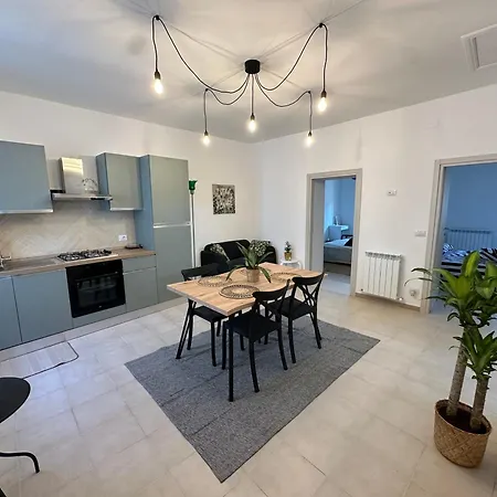 Clarissa Guest House via di Mezzo 194-3