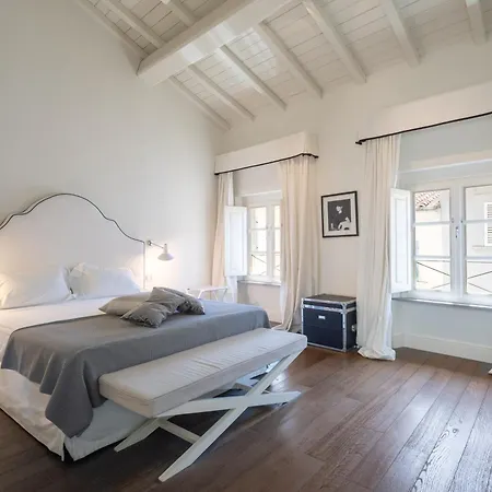 Hall Suites-2
