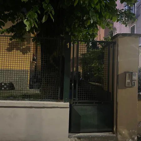Affittacamere Home&Stazione Bologna-2