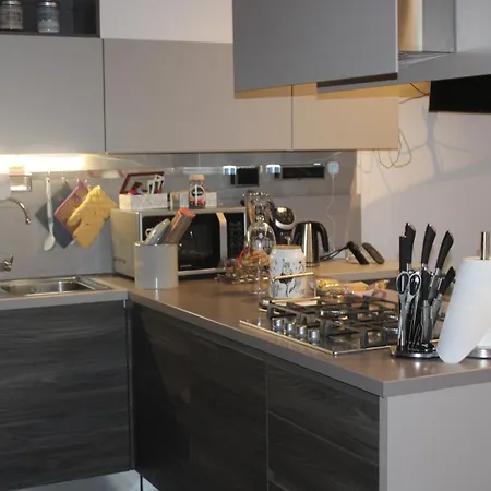 Dimora Boezio7, Cozy And Charming Place In Center With Private Parking-3