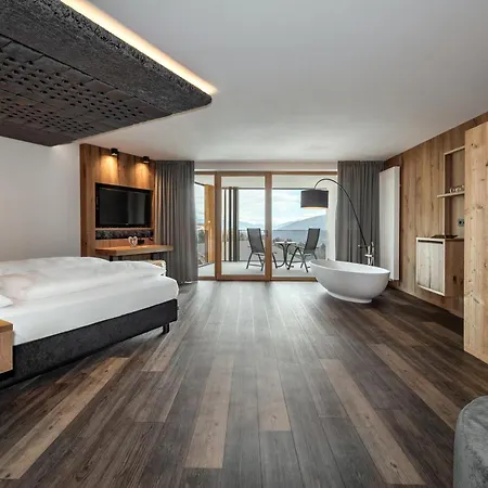 Hotel Edelweiss-3