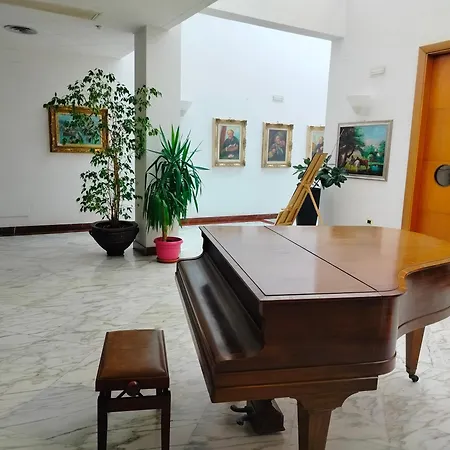 Hotel Centrale-3