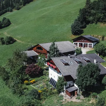 Oberlinderhof-2