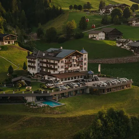Rainell Dolomites Retreat-2