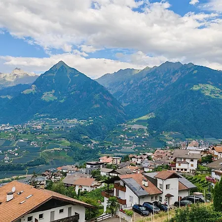Schenna Garni Eden Bed&Breakfast-2