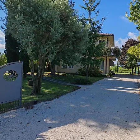 Ginevra'S Country Home-2