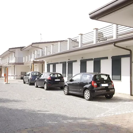 Hotel Paradise Airport-2