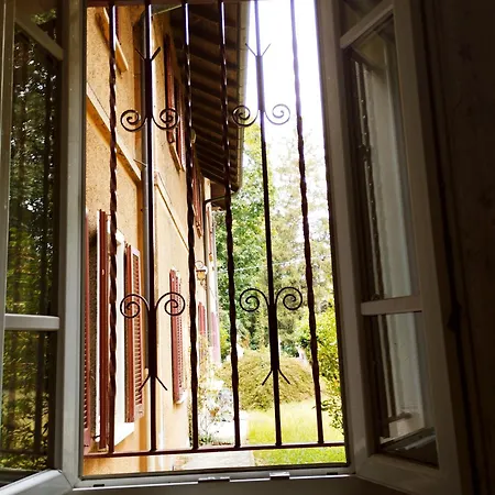 Villa Helios Holiday Home - Centre, Lake, 10' Car - Free Parking Self Check-In Airco-3