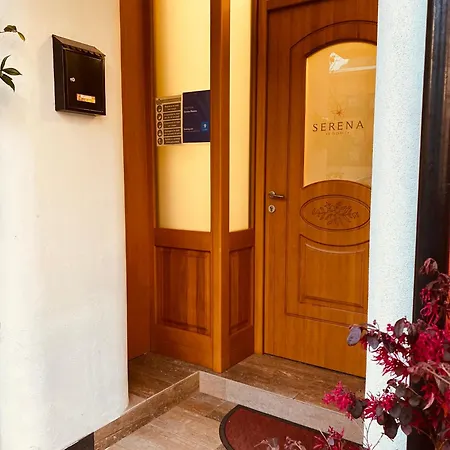 Serena Rooms-2