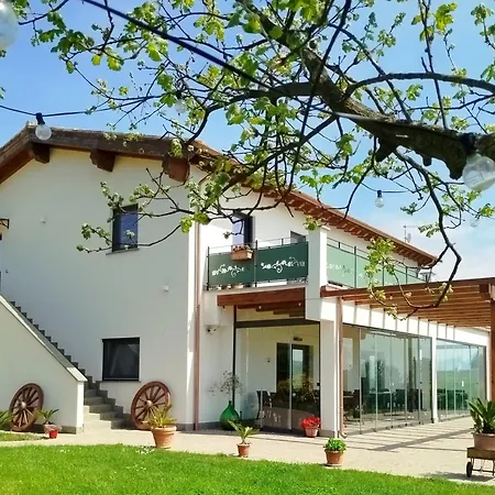 Casale Lisalola-2