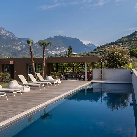 Oleeva Garda Living - Adults Only-3