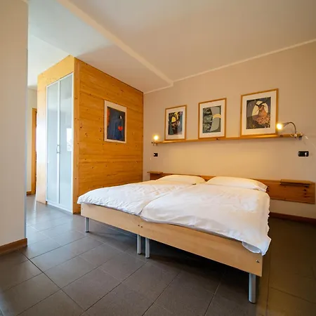 Bed And Breakfast Studios Alto Lago Di Como-3