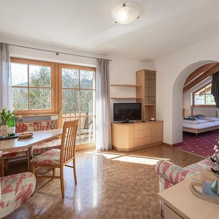 Trinnerhof Hof Chalets And Farm- Panorama Holidays & Brixen Card Bed & Breakfast-3