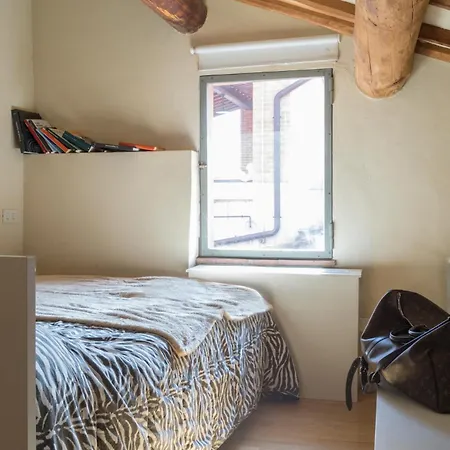 The Artist'S Loft-3