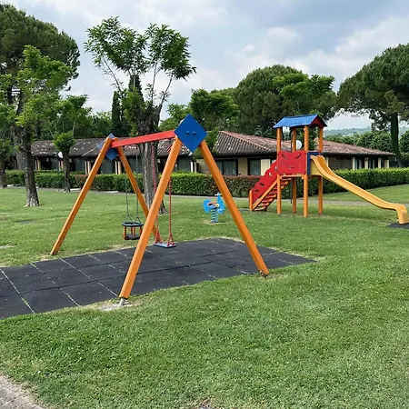 Le Corti Del Lago-2