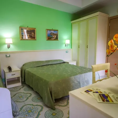 Hotel Rivamare-3