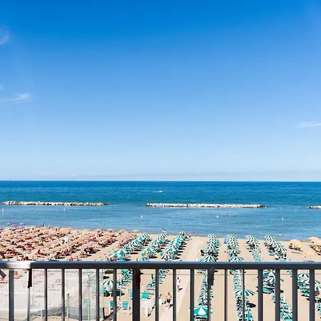 Strand Hotel-2