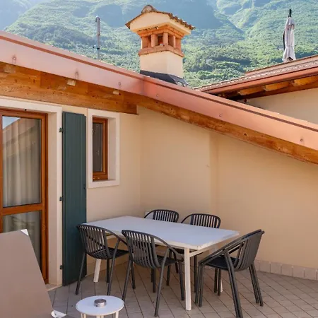 June Stay Lake Garda-3