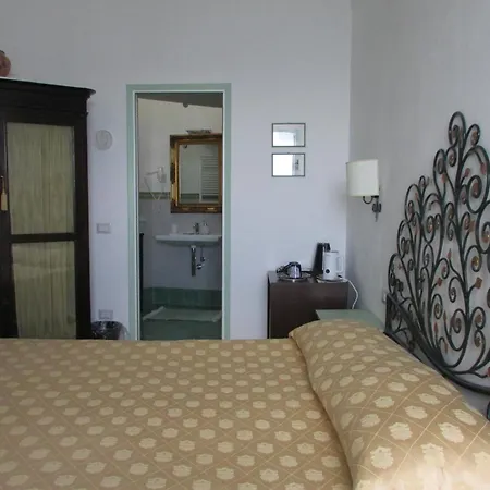 Domus Claudia-2