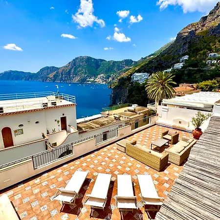 Casa Ella With Private Parking-3